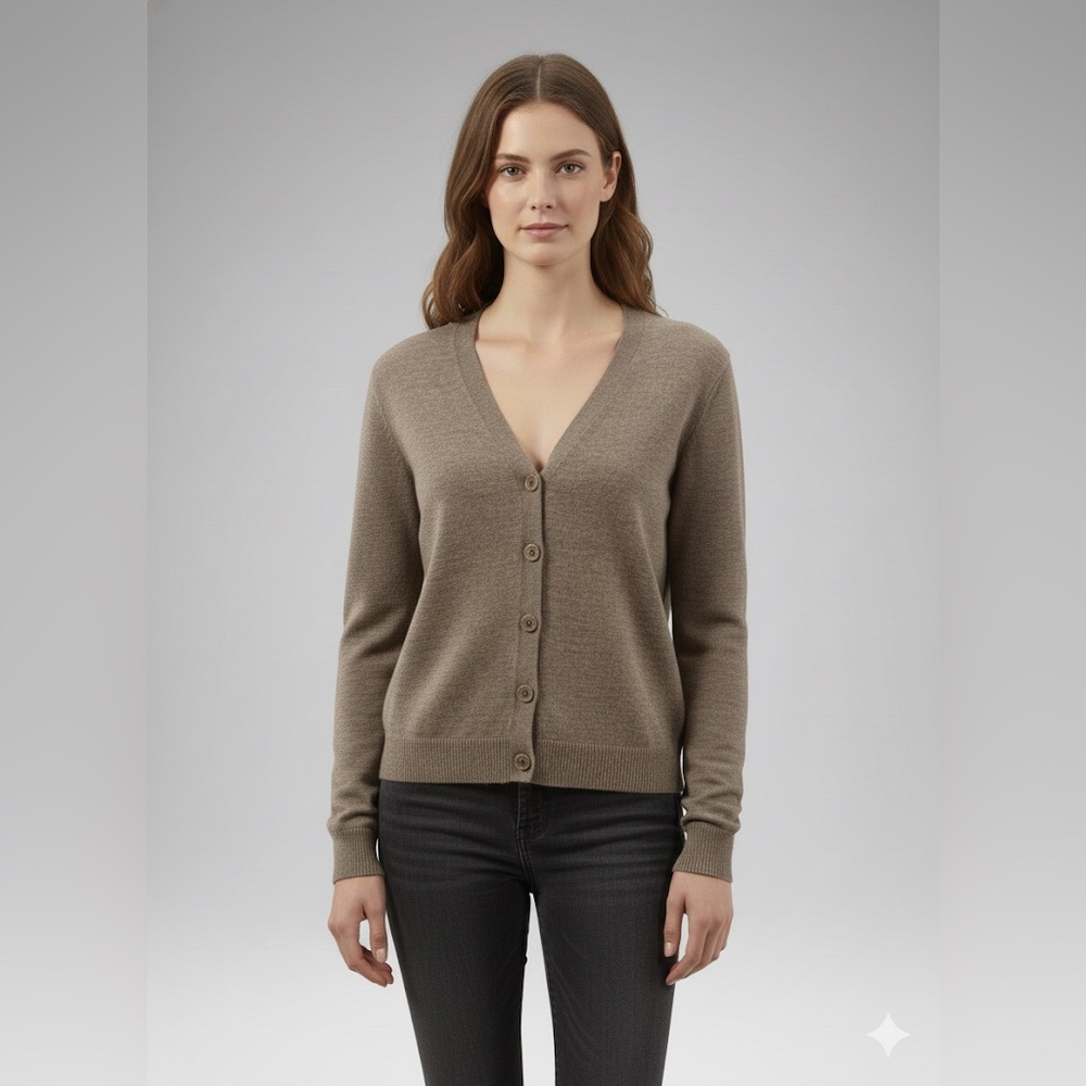 Women's merino Brown Cardigan Sweater medium (tags removed)